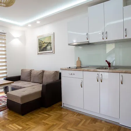 Hendek Apartment *